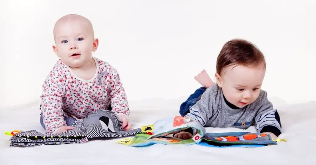 The Role of Toys in Montessori for 6-Month-Olds